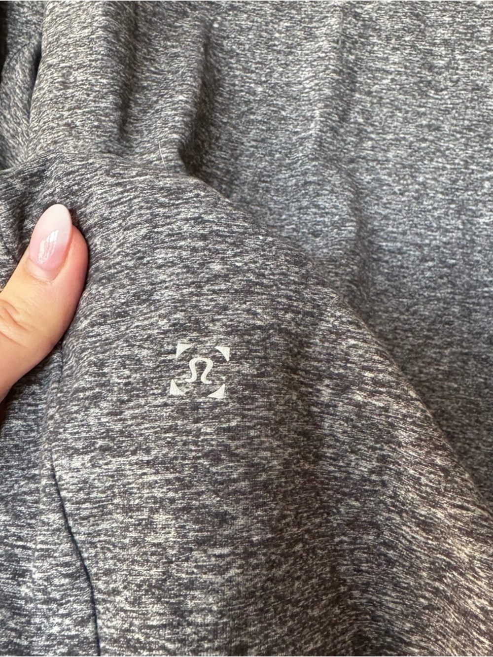 Lululemon Men's Heathered Black Surge Warm Full Zip Hoodie - Size L - Picture 9 of 13